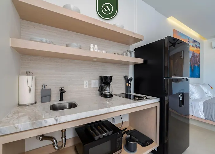 Apartment Near Marina - Downtown - Pool - King *
