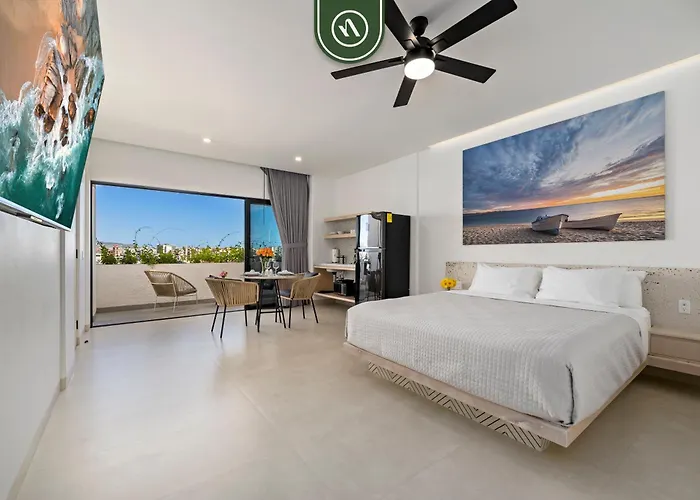 Near Marina - Downtown - Pool - King Apartment Cabo San Lucas