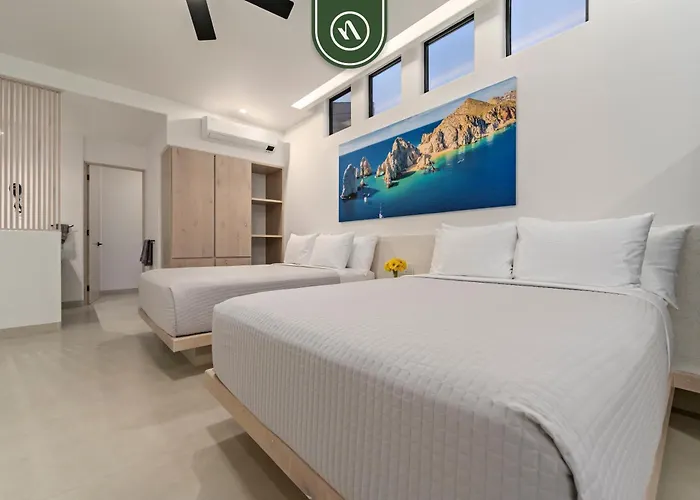 Apartment Near Marina - Downtown - Pool - King