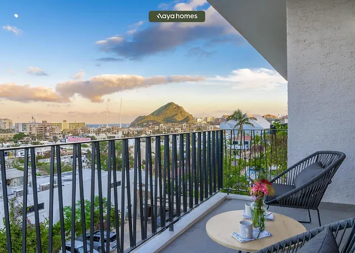 Near Marina - Downtown - Pool - King Apartment *